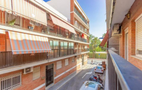 3 Bedroom Nice Apartment In Santa Pola